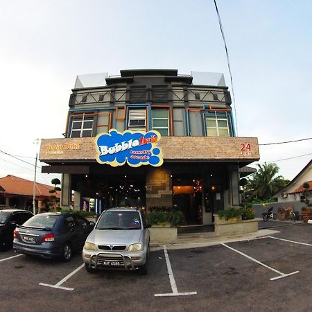Tube Hotel Klebang Melaka المظهر الخارجي الصورة