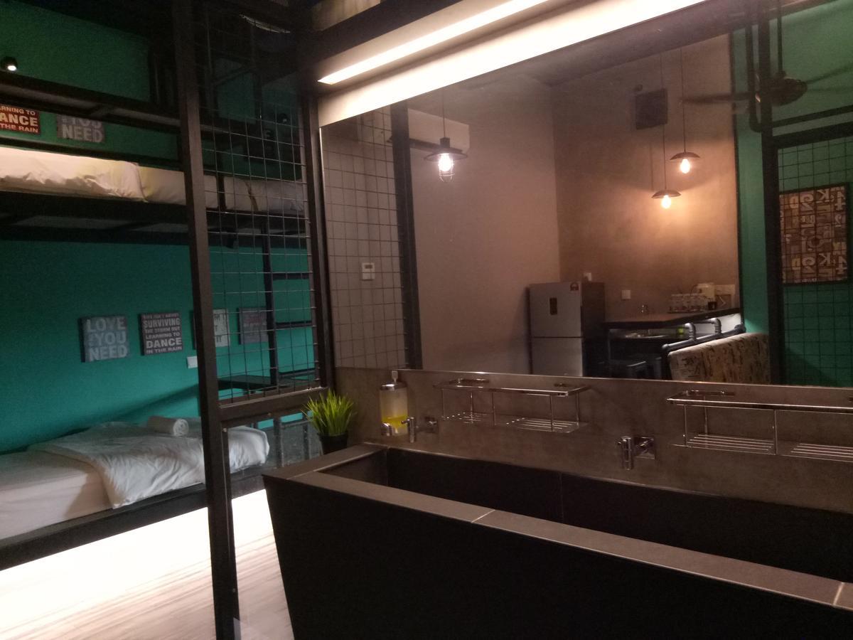 Tube Hotel Klebang Melaka المظهر الخارجي الصورة
