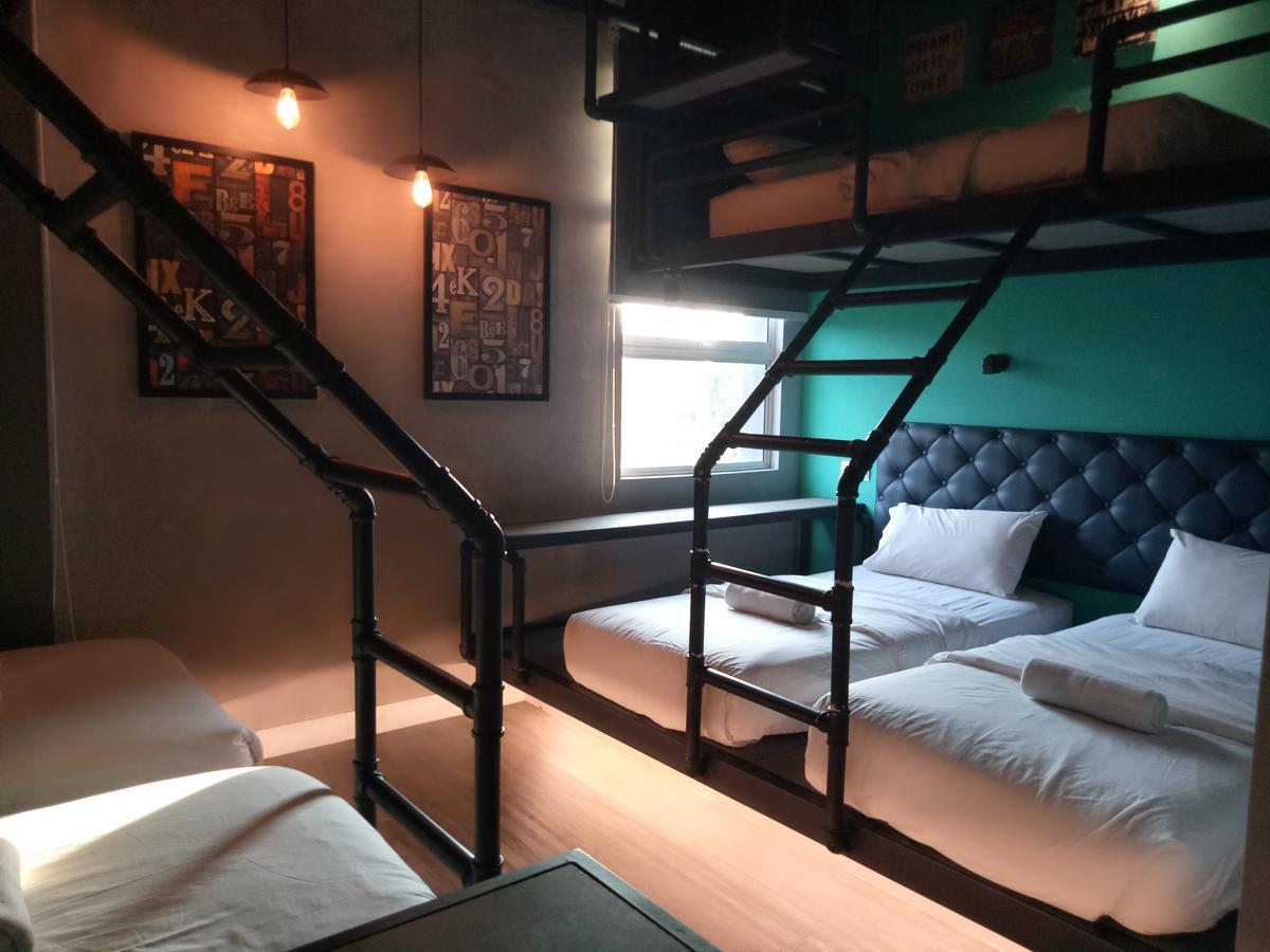 Tube Hotel Klebang Melaka المظهر الخارجي الصورة